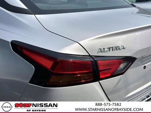 Certified 2021 Nissan Altima 2.5 SV image 8