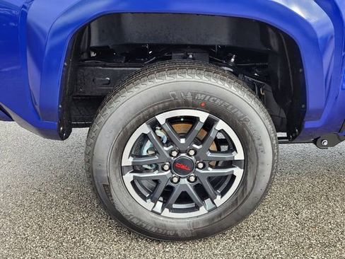 Used 2024 Toyota Tacoma TRD Sport w/ TRD Sport Upgrade Package RWD image 10