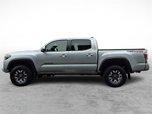 Used 2023 Toyota Tacoma TRD Off-Road w/ Technology Package image 7