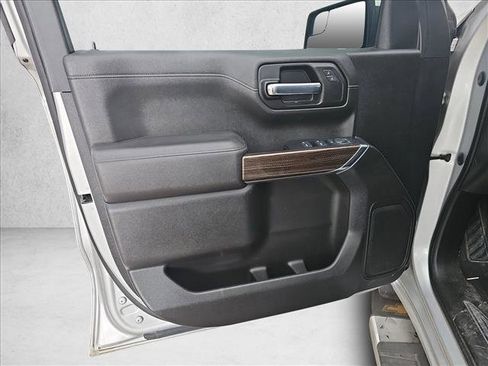 Used 2021 Chevrolet Silverado 1500 LT w/ Bed Protection Package image 9