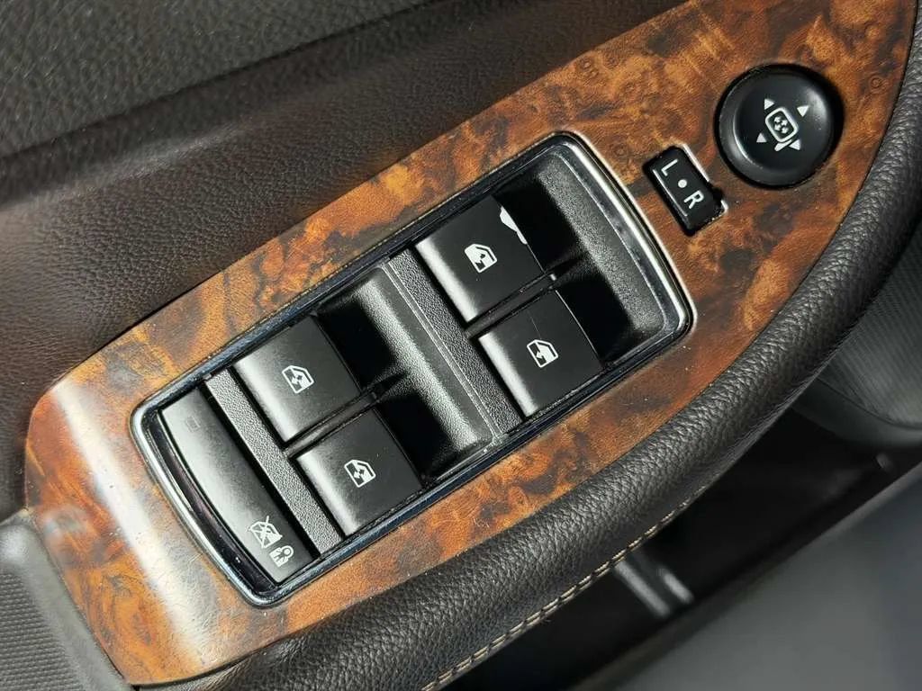 Used 2014 Chevrolet Impala LT w/ Convenience Package FWD image 23