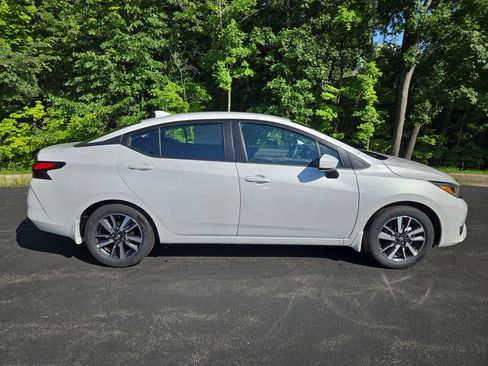 New 2025 Nissan Versa SV w/ Trunk Package image 2