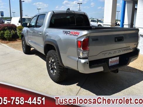 Used 2021 Toyota Tacoma TRD Off-Road w/ Technology Package AWD/4WD image 7