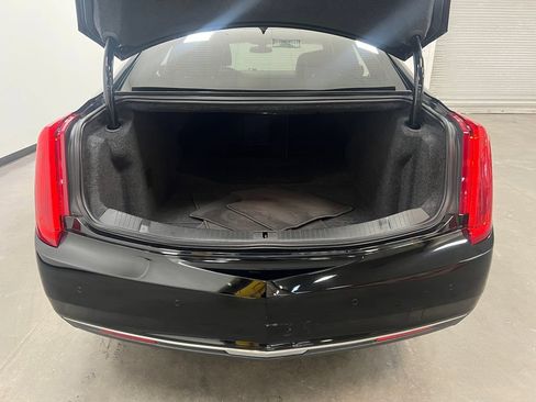 Used 2015 Cadillac XTS FWD image 24
