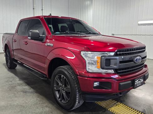 Used 2019 Ford F150 XLT w/ Equipment Group 302A Luxury AWD/4WD image 4