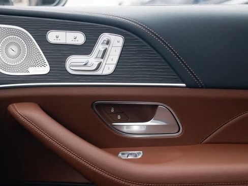 Used 2024 Mercedes-Benz GLE 350 4MATIC w/ Driver Assistance Package image 41