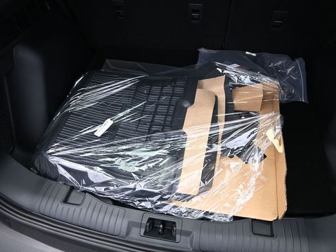 New 2025 Ford Escape SE image 26