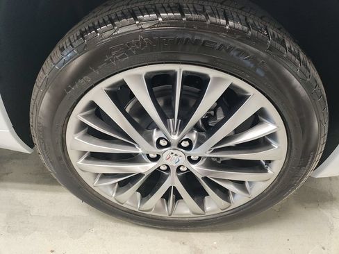 New 2026 Buick Enclave Avenir w/ Super Cruise Package AWD/4WD image 4