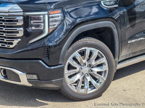 Used 2025 GMC Sierra 1500 Denali w/ Denali Reserve Package AWD/4WD image 5