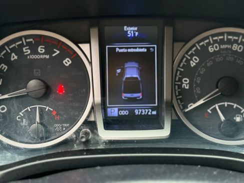 Used 2021 Toyota Tacoma SR5 w/ SR5 Appearance Package (SM) image 29