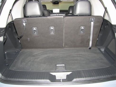 Certified 2025 Honda Pilot Touring image 17