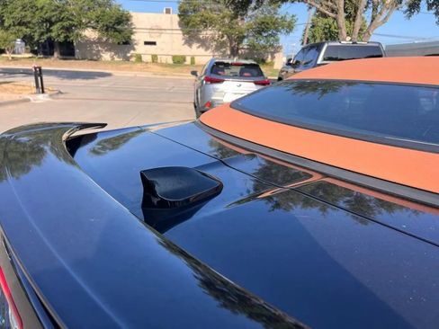 Used 2016 Chevrolet Camaro SS RWD image 18