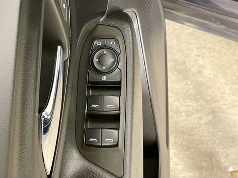 Used 2023 Chevrolet Equinox LT image 19