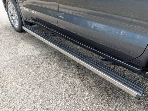 Used 2022 GMC Sierra 1500 Denali w/ Denali Reserve Package image 11