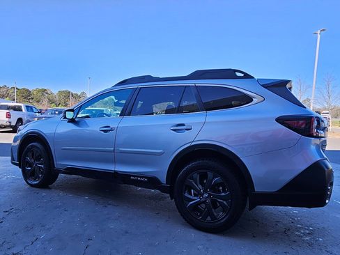 Used 2021 Subaru Outback Onyx Edition XT w/ Popular Package #2 image 5
