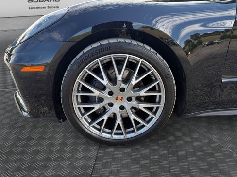 Used 2026 Porsche Panamera 4 AWD/4WD image 9