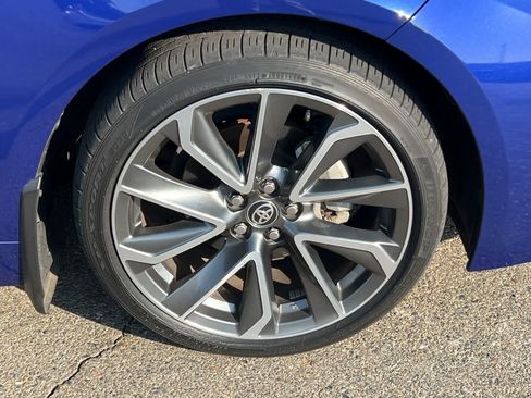 Used 2021 Toyota Corolla SE w/ SE Premium Package FWD image 18