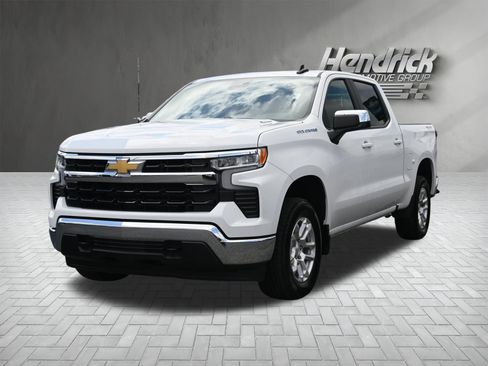 Used 2026 Chevrolet Silverado 1500 LT w/ Protection Package AWD/4WD image 5