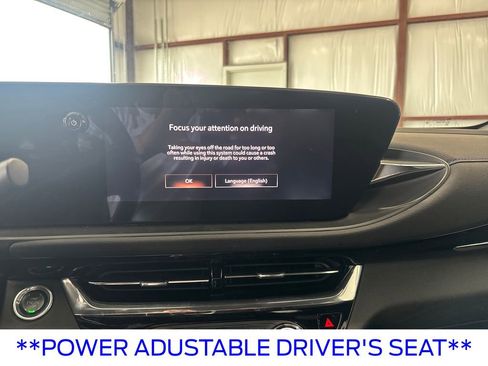 Used 2025 Buick Envista Sport Touring w/ Convenience I Package FWD image 14