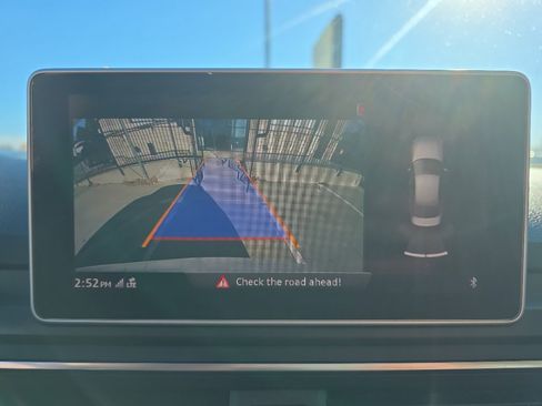 Used 2017 Audi A4 2.0T Premium image 19