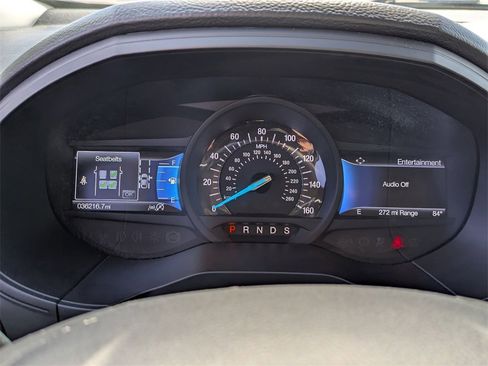 Used 2024 Ford Edge Titanium image 19