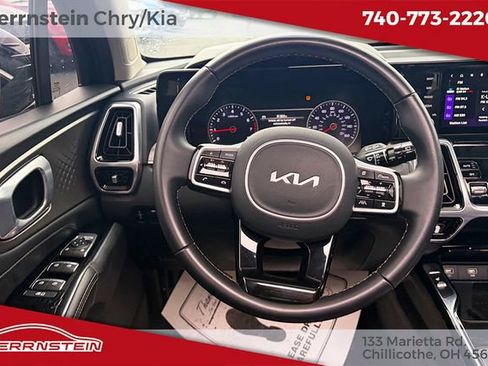 Used 2022 Kia Sorento SX AWD/4WD image 7
