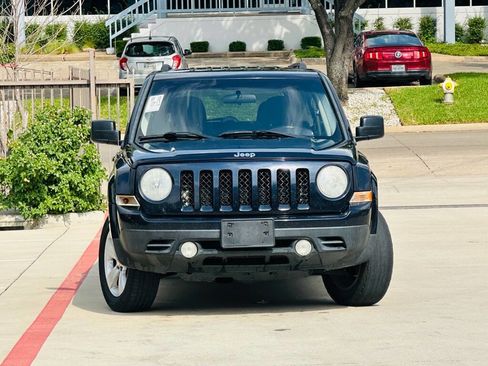 Used 2011 Jeep Patriot Latitude image 2