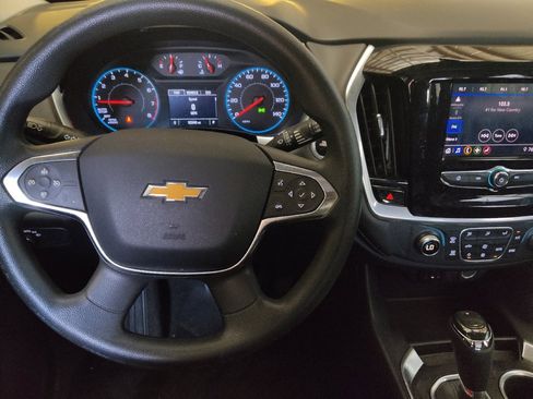 Used 2020 Chevrolet Traverse LS image 22