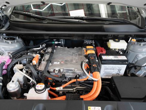 New 2026 Toyota C-HR AWD/4WD image 32