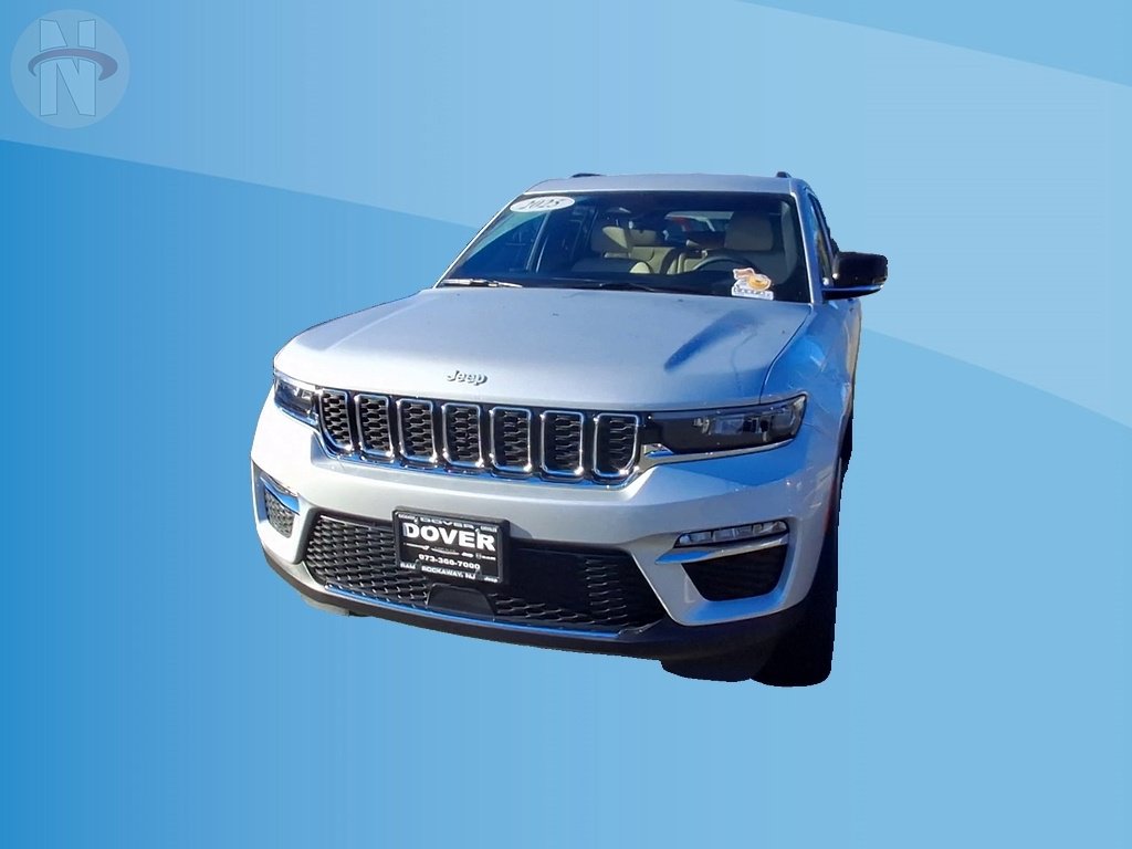 Certified 2025 Jeep Grand Cherokee Limited AWD/4WD image 4