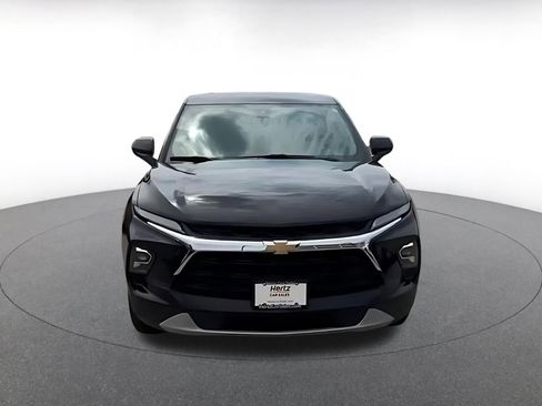 Used 2025 Chevrolet Blazer LT FWD image 4