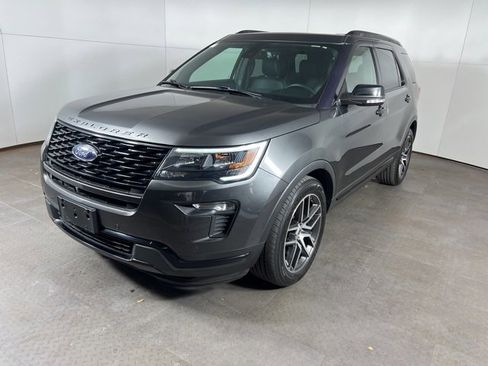 Used 2018 Ford Explorer Sport w/ Equipment Group 401A image 3