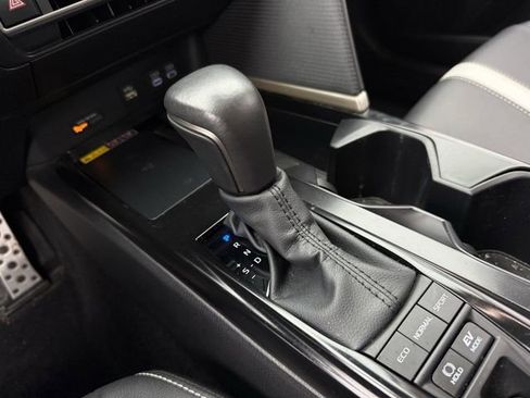 Used 2026 Toyota Camry SE w/ Convenience Package FWD image 20