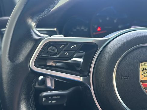 Used 2021 Porsche Macan AWD/4WD image 20