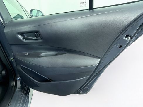 Used 2025 Toyota Corolla LE FWD image 28