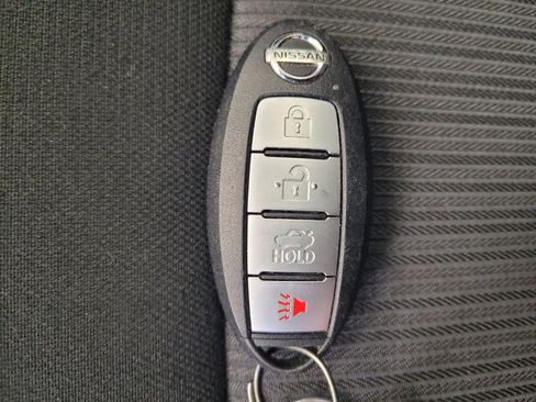Used 2023 Nissan Sentra SV FWD image 32