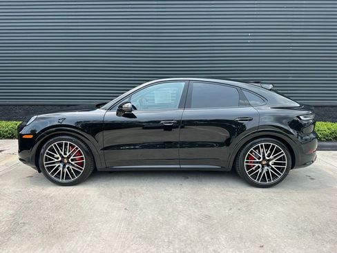 New 2026 Porsche Cayenne GTS AWD/4WD image 2
