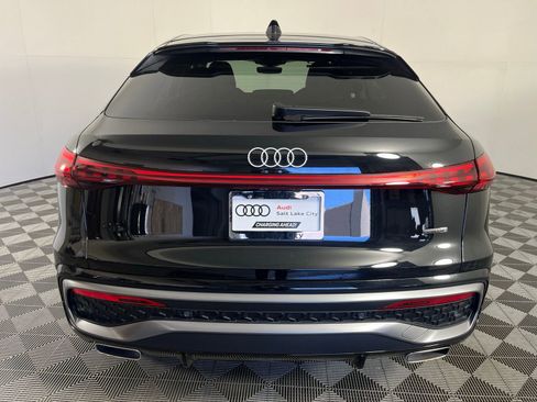 Certified 2025 Audi Q5 Premium Plus w/ Premium Plus image 8