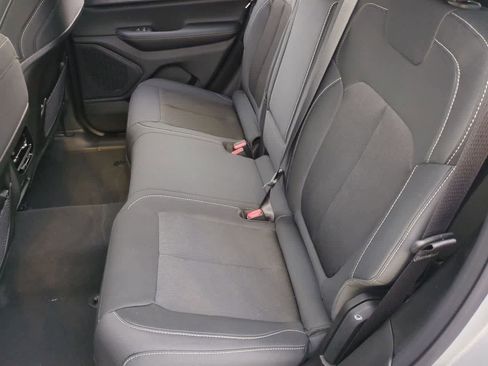 New 2025 Jeep Grand Cherokee Laredo w/ Luxury Tech Group I RWD image 20