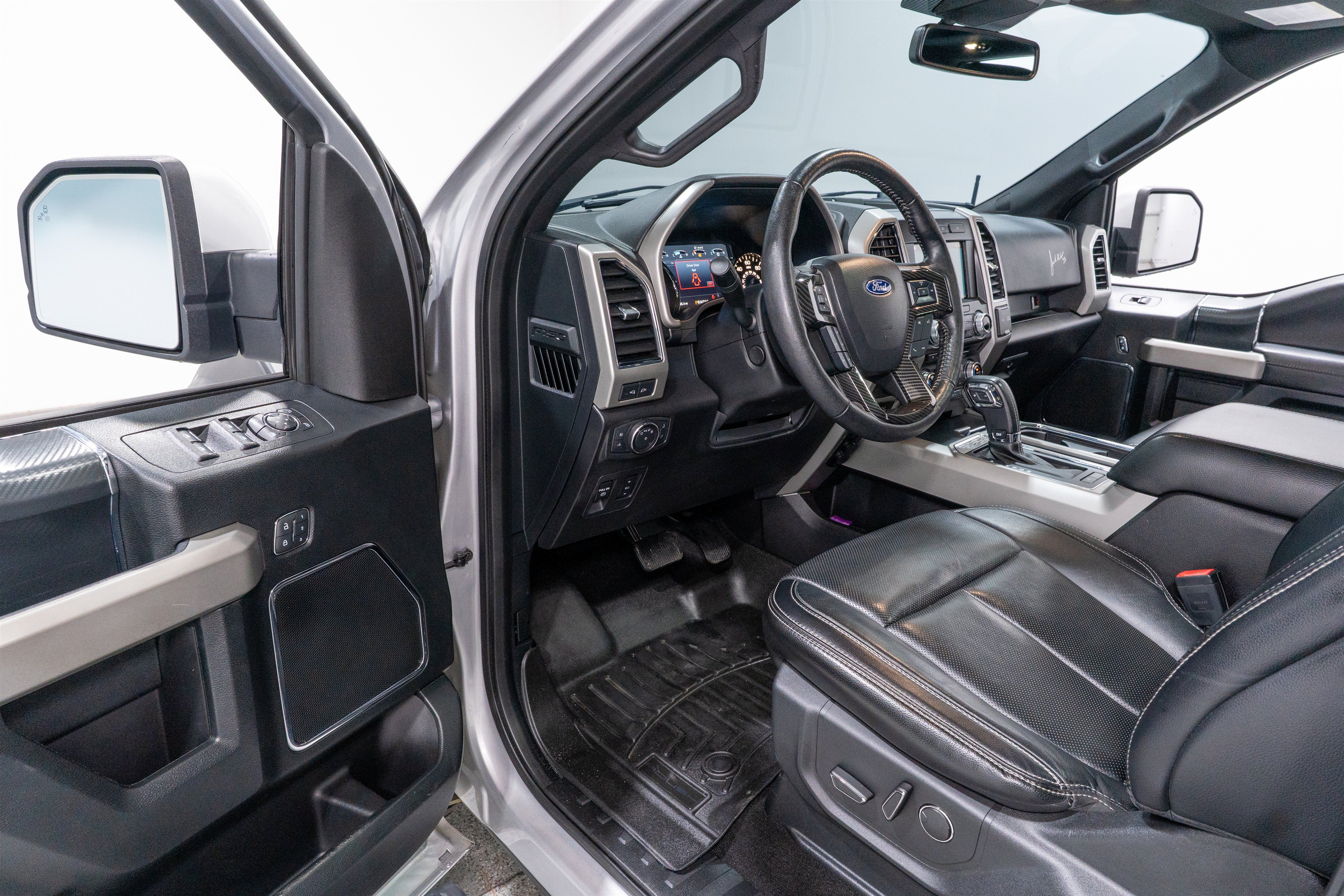 Used 2018 Ford F150 Lariat w/ Equipment Group 502A Luxury AWD/4WD image 16