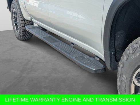 Used 2025 Chevrolet Silverado 1500 ZR2 AWD/4WD image 12