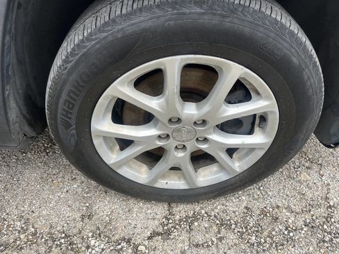 Used 2015 Jeep Cherokee Latitude FWD image 24
