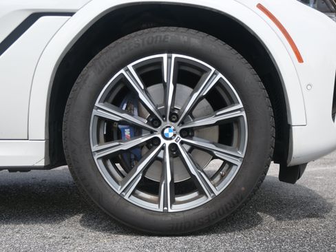 Used 2021 BMW X6 xDrive40i w/ Executive Package AWD/4WD image 13