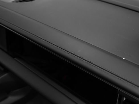 Certified 2025 Porsche Macan 4 Electric image 24