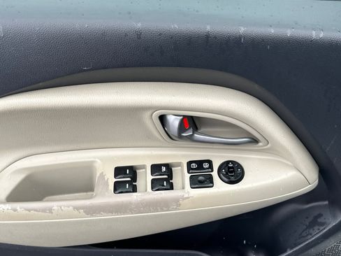 Used 2013 Kia Rio EX image 11