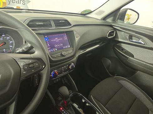 Used 2022 Chevrolet TrailBlazer LS image 23
