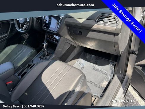 Used 2024 Volkswagen Tiguan SE FWD image 18