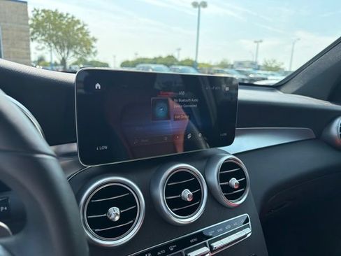 Used 2022 Mercedes-Benz GLC 300 4MATIC image 31