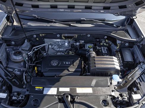 Certified 2023 Volkswagen Atlas Cross Sport SEL R-Line AWD/4WD image 36