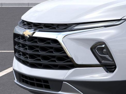 New 2025 Chevrolet Blazer LT w/ Convenience Package image 13